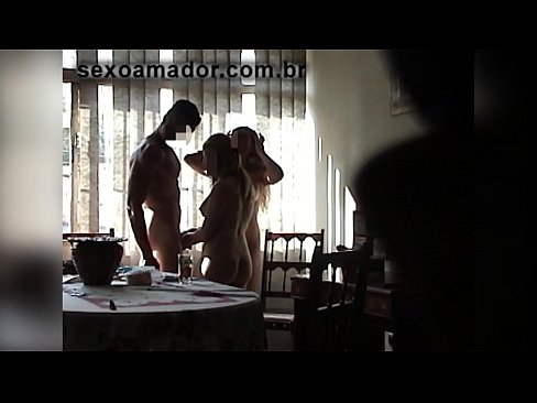 ❤️ Amigos sexuais convidam um homem gigante e uma ménage à trois com ele ❌ Sexo vídeo em pt-br.chancel.top ️❤